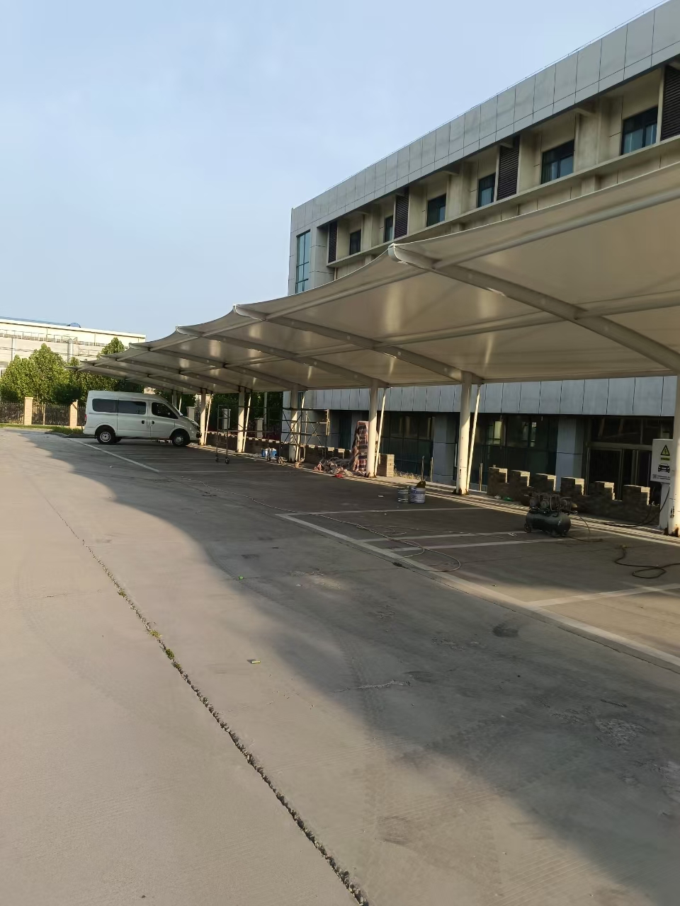 贵阳充电桩停车棚
