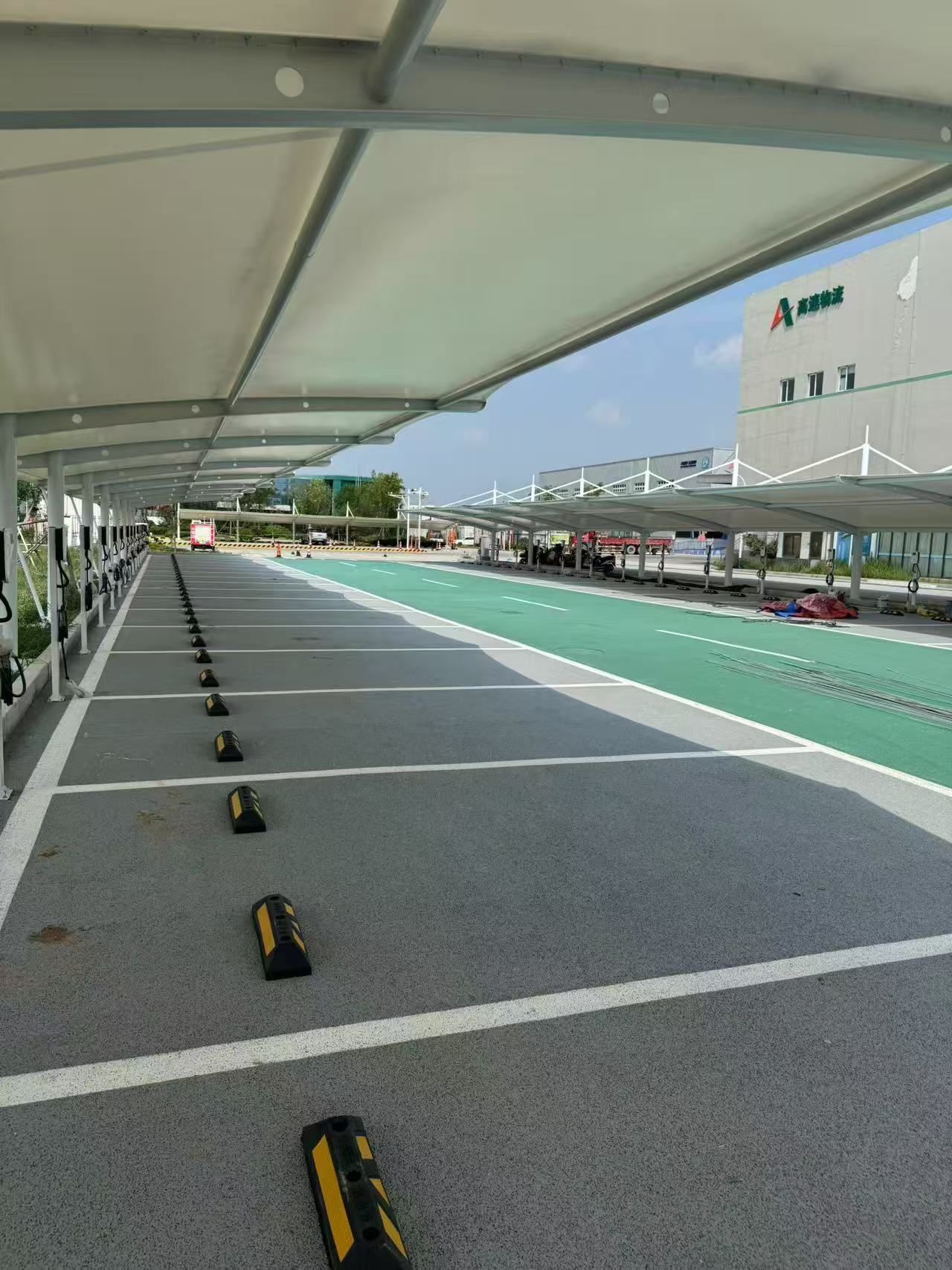南宁充电桩停车棚