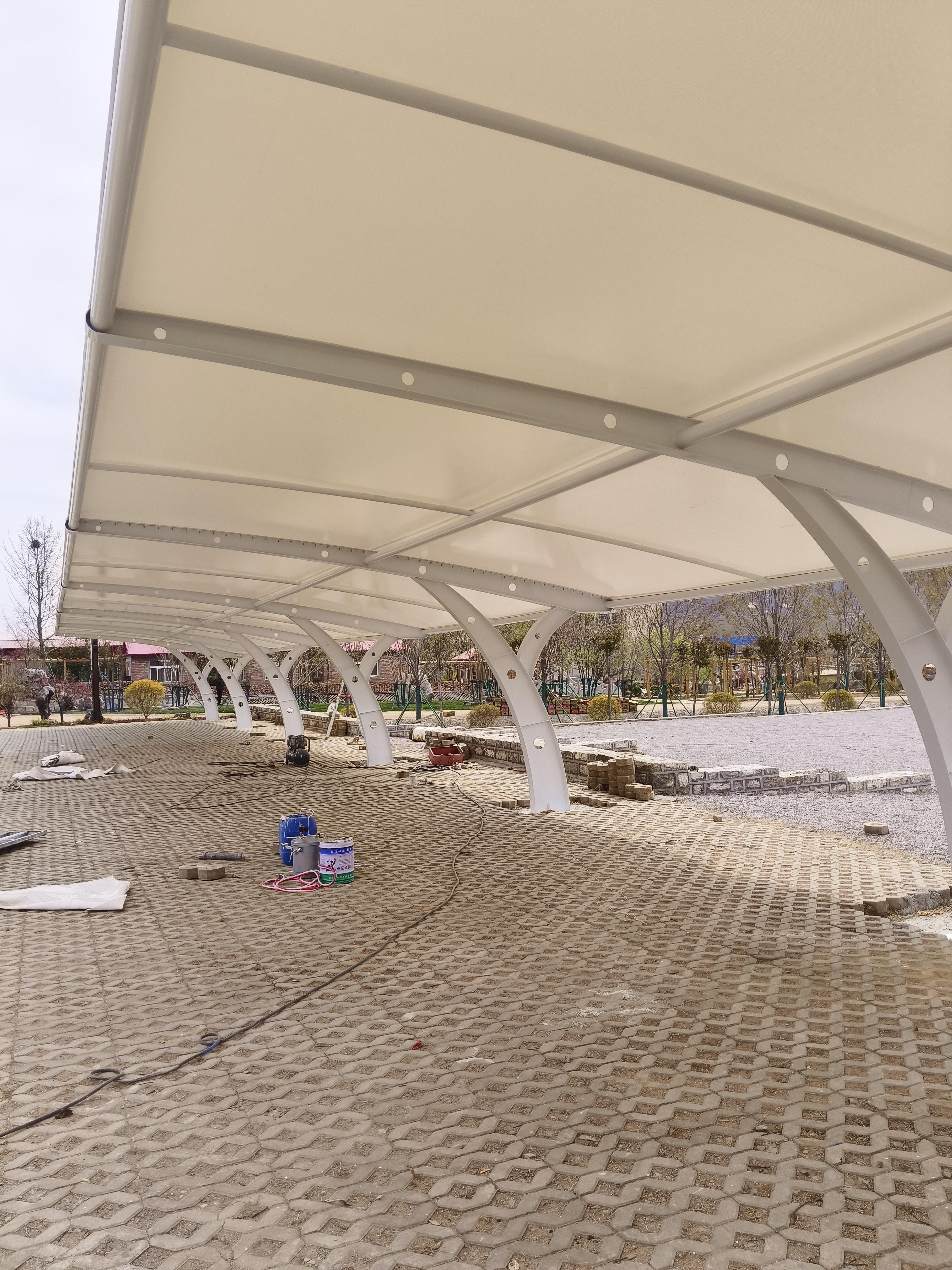 门头沟小区停车棚